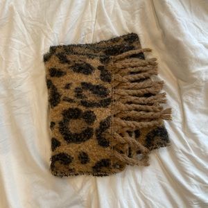 Cozy oversized leopard print blanket scarf